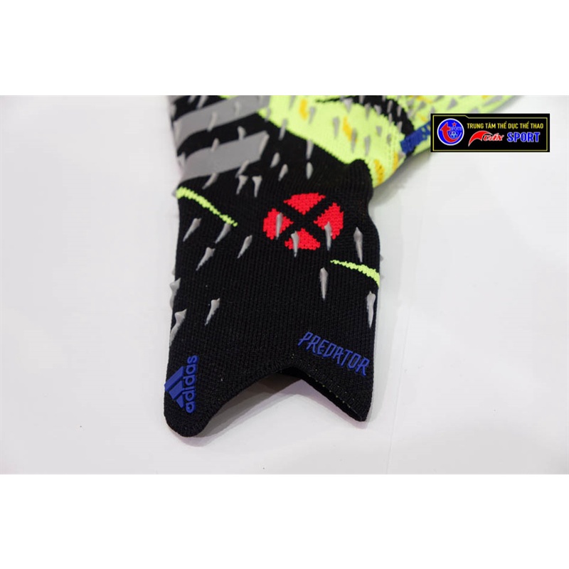 Găng thủ môn Predator Pro (không xương) - đen xanh(size8-9-10)