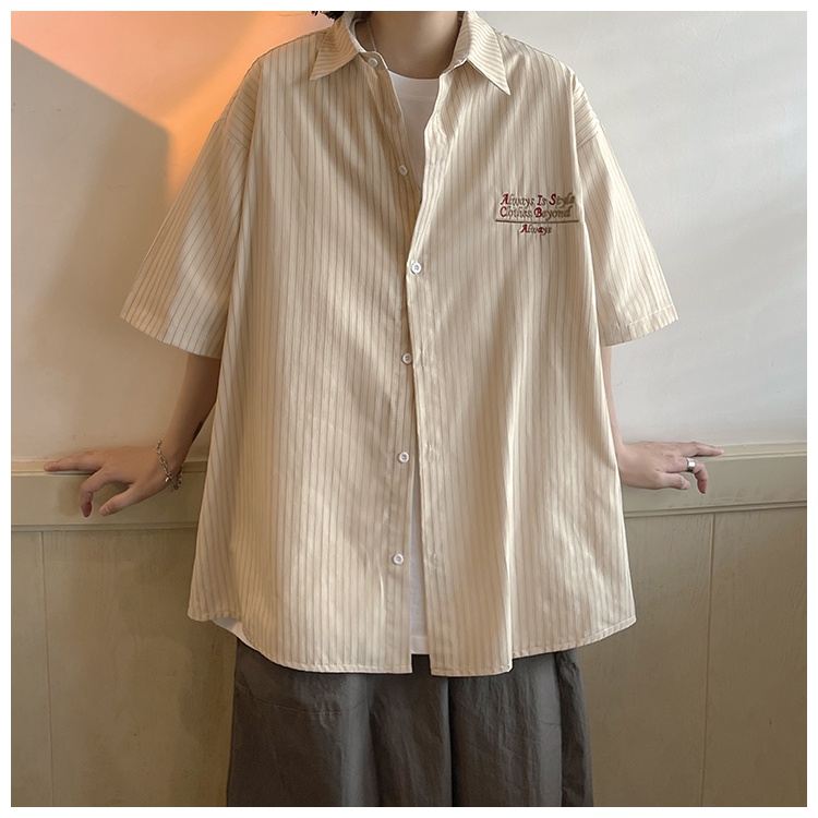 Áo thun form rộng，áo thun tay lỡ，hàn quốc，áo nam，áo thun nam，áo phông nam，áo phông，áo thun tay，áo oversize nam，quần áo nam，Áo Sơ Mi Tay Lửng Họa Tiết Kẻ Sọc Phong Cách Hàn Quốc Dành Cho Nam