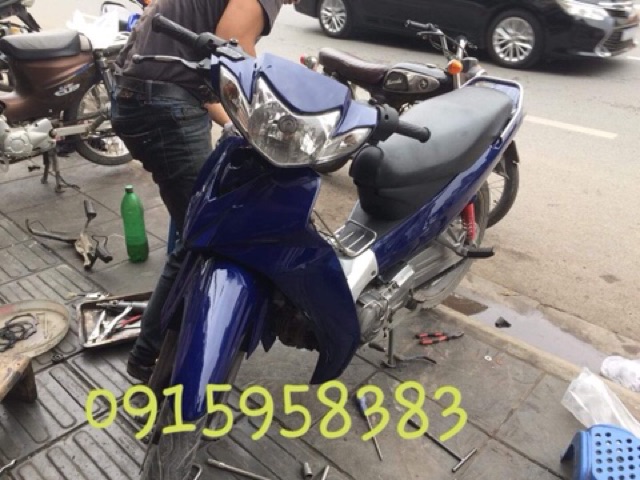 Dàn áo xe Sirius xanh tím