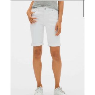 Quần jeans DKNY lửng nữ