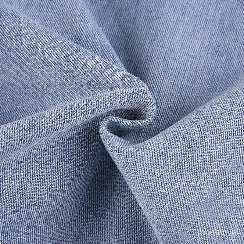 Quần denim in họa tiết rồng cá tính dành cho nữ