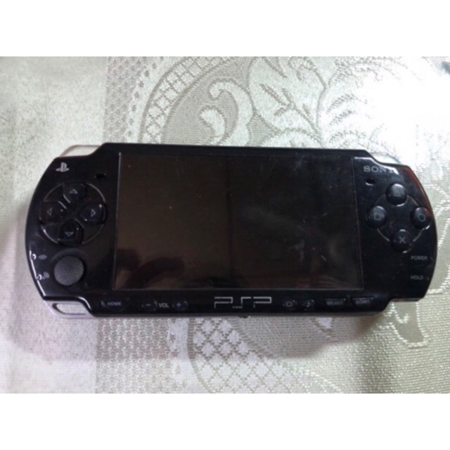 Máy psp 3000 (tặng kèm 1 pin dự phòng)