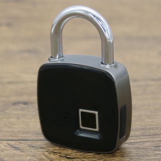 Ổ khóa cảm ứng vân tay