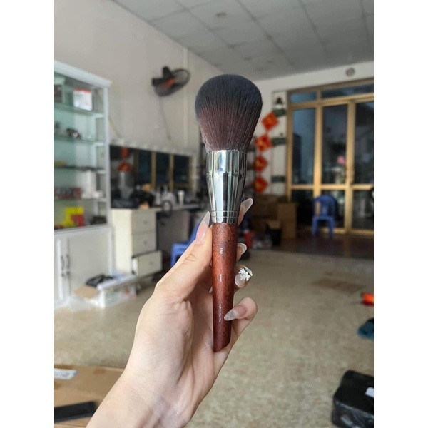 Cọ To Phủ Phấn