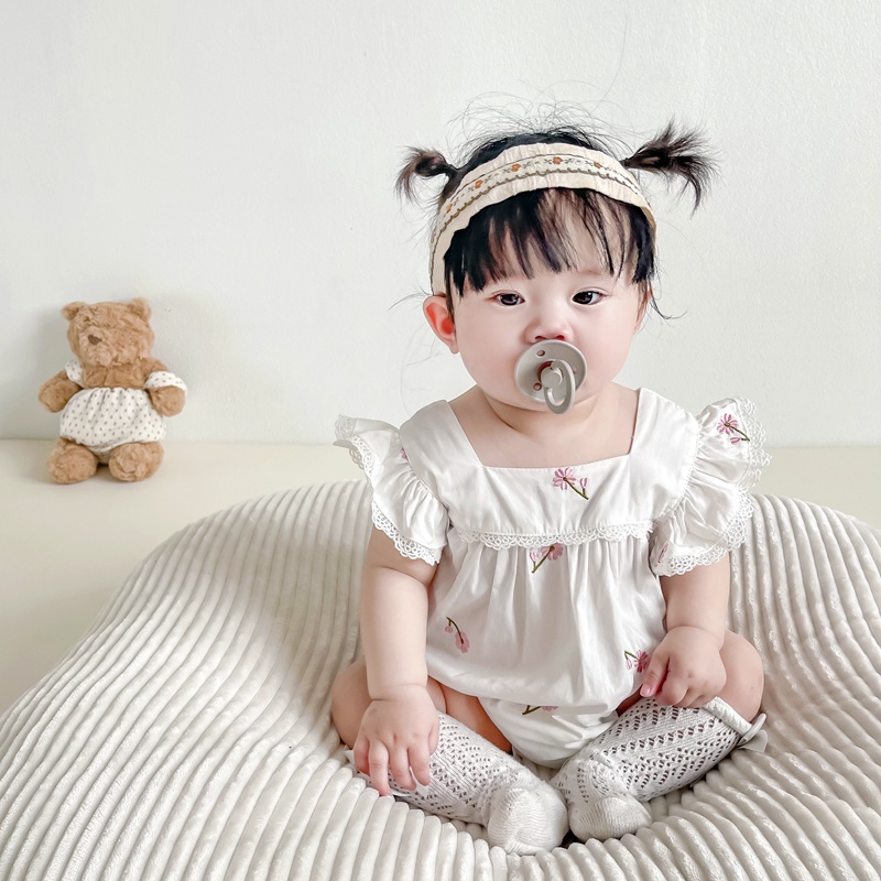 Áo Liền Quần Cổ Vuông Tay Cánh Tiên Thêu Họa Tiết Xinh Xắn Cho Bé Gái