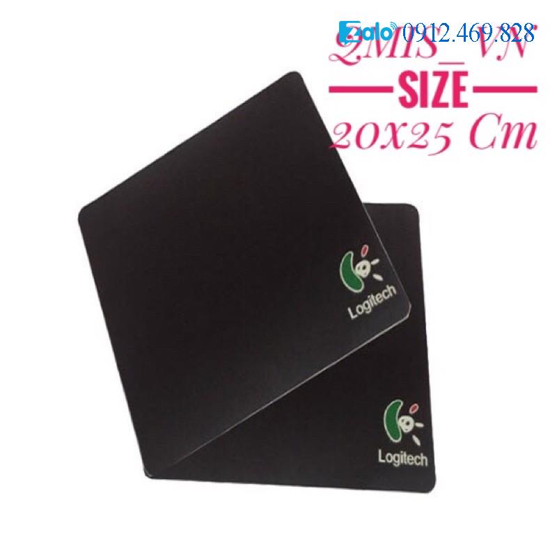 Miếng lót chuột quang (Loại tốt) Logitech size 20 x 25 Cm