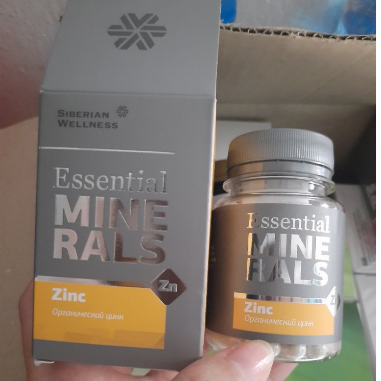 - Essential Minerals Zinc  Siberian, bổ sung kẽm và vitamin, hỗ trợ tăng cường sức đề kháng -  Hộp 60v