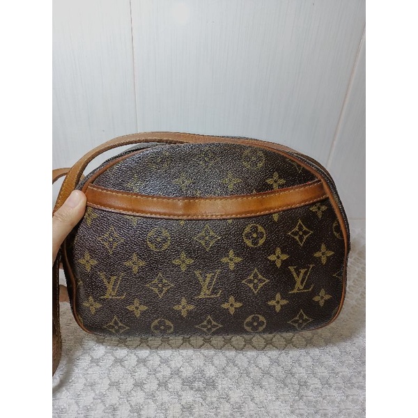 Túi xách si hiệu lv