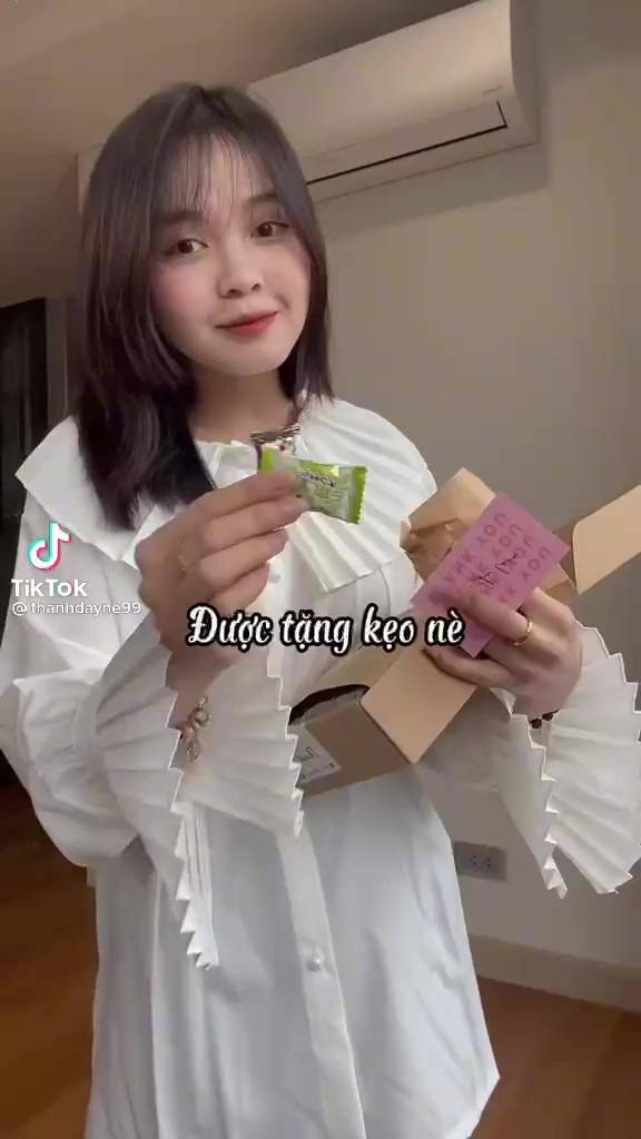 LEYLA SET - Đầm body xẻ tà + Áo khoác lửng dài tay (Cả set ảnh thật) HEIBYHER | BigBuy360 - bigbuy360.vn