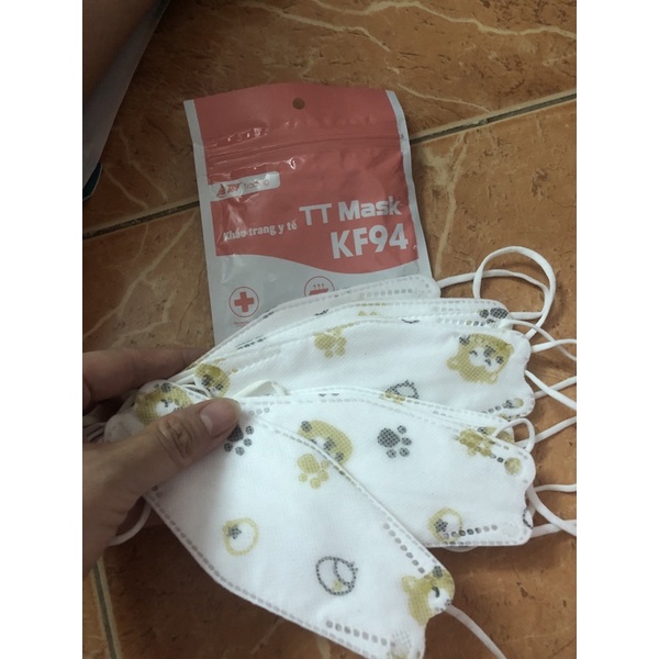 Set 50 khẩu trang kháng khuẩn KF94 HD cho bé siêu cute