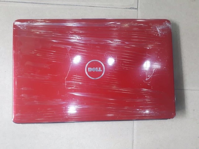 Laptop Dell 1545 đỏ đẹp thời trang thiết kế tinh khôi từng đường net | WebRaoVat - webraovat.net.vn