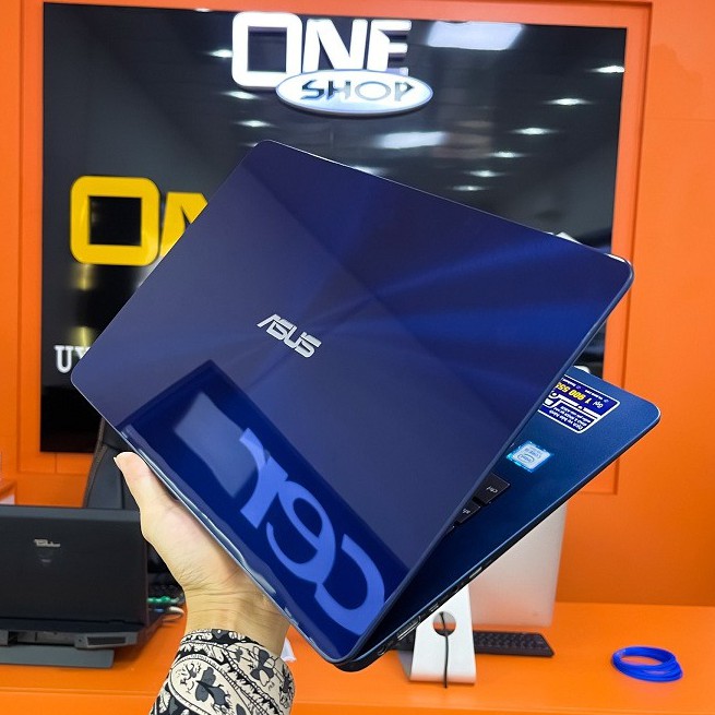 Laptop Asus Zenbook UX430 Core i5 7200U/ SSD 512Gb/ Màn hình 14 inch tràn viền Full HD 1080P .
