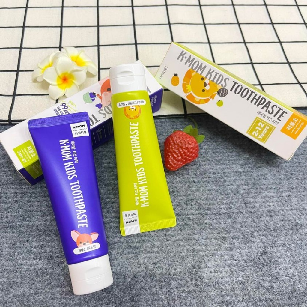 Kem Đánh Răng Hữu Cơ K-Mom 2-12 tuổi 50g Loại Ít Flouride