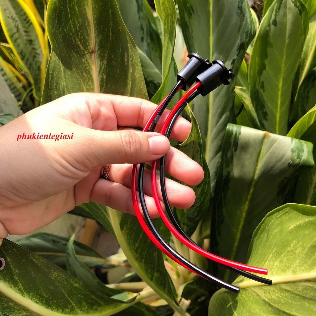 Jack đèn T10 đèn hông cửa Mitsubishi Grandis hoặc các xe khác dùng chung tương tự