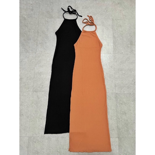 Đầm dáng dài xẻ bên