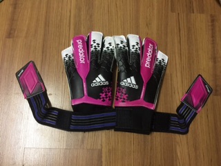 Găng tay thủ môn ADIDAS PREDATOR