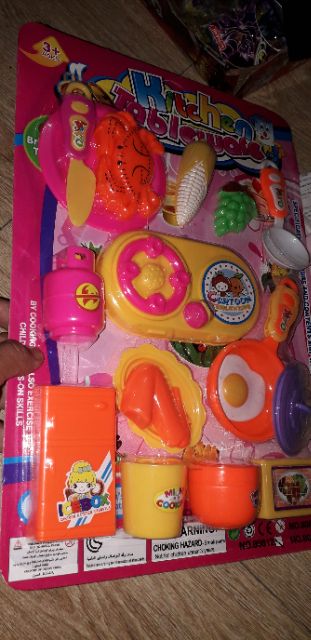 Set bộ đồ chơi nhà bếp bằng nhựa 80812