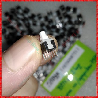 Nút nhấn tự giữ 6 chân 5.9mm