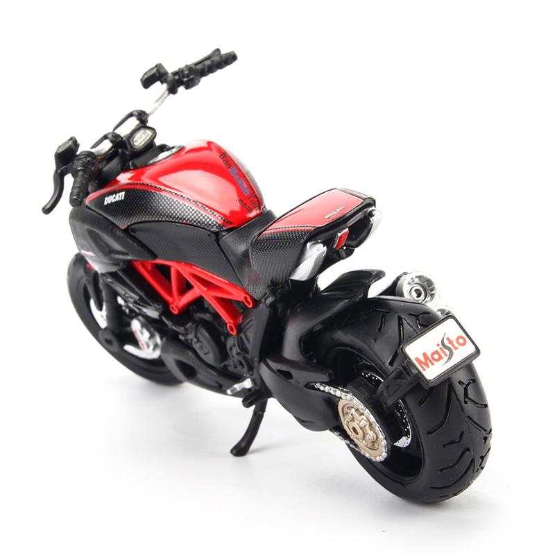 Đồ Chơi MAISTO  Mô Hình Xe Mô Tô 1:12 Dòng Ducati Diavel Carbon 11023/MT31101