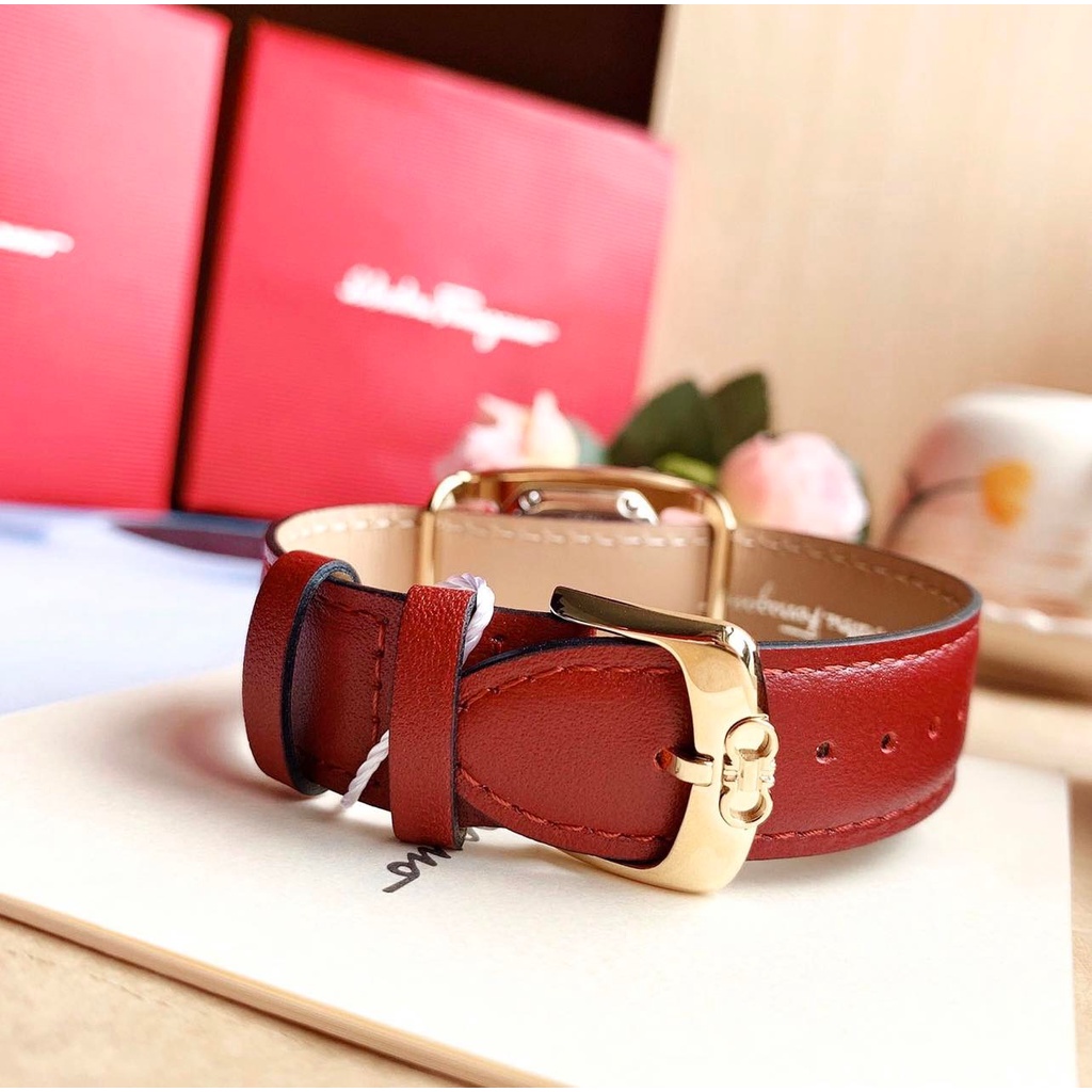 Đồng Hồ Nữ Salvatore Ferragamo SFEL00419 dây da đỏ viền vàng