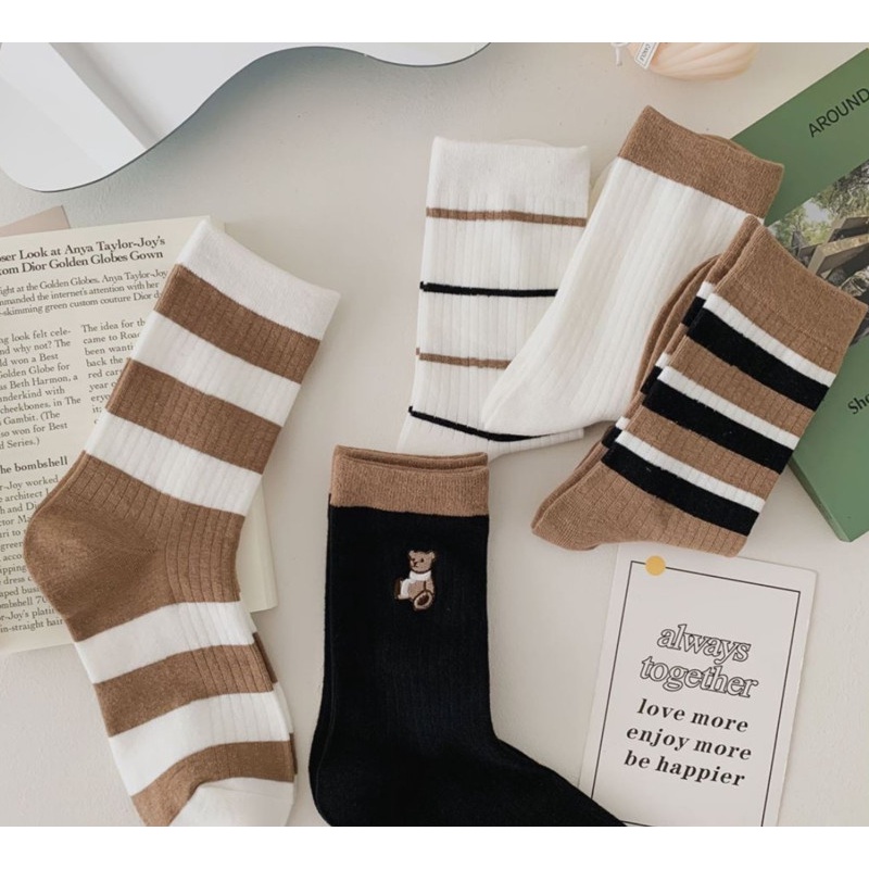 Vớ tất unisex cổ cao sọc trơn màu nâu kem đen Vintage