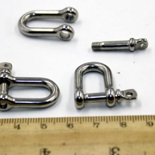 1 chiếc Ma-ní inox 304, khóa vành móng ngựa cỡ 8mm