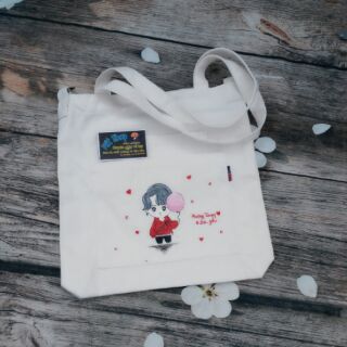 Túi tote vẽ tay