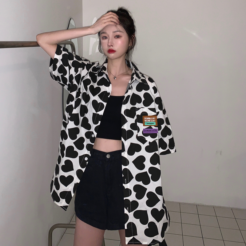 Áo sơ mi SUXI tay ngắn họa tiết in phong cách cổ điển