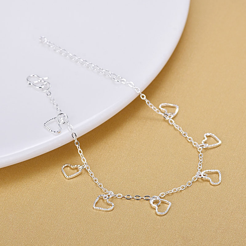 Vòng đeo tay phối tua rua hình trái tim thời trang xinh xắn cho nữ