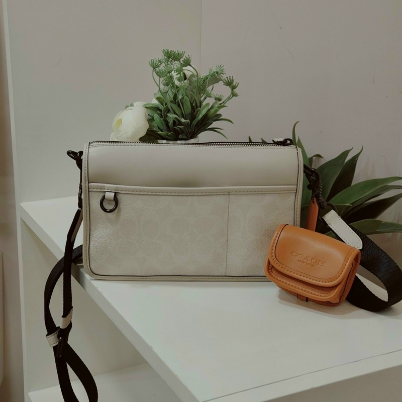 Túi Coach đeo chéo nam nữ siêu chất - 3 màu sale