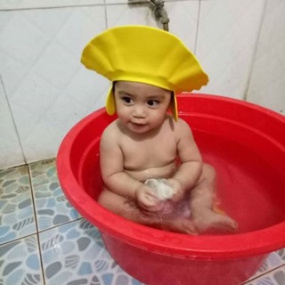 Mũ tắm gội đầu cho bé