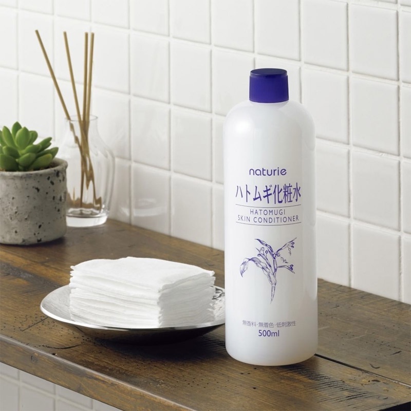 Nước hoa hồng dưỡng da Naturie Hatomugi Skin Conditioner 500ml