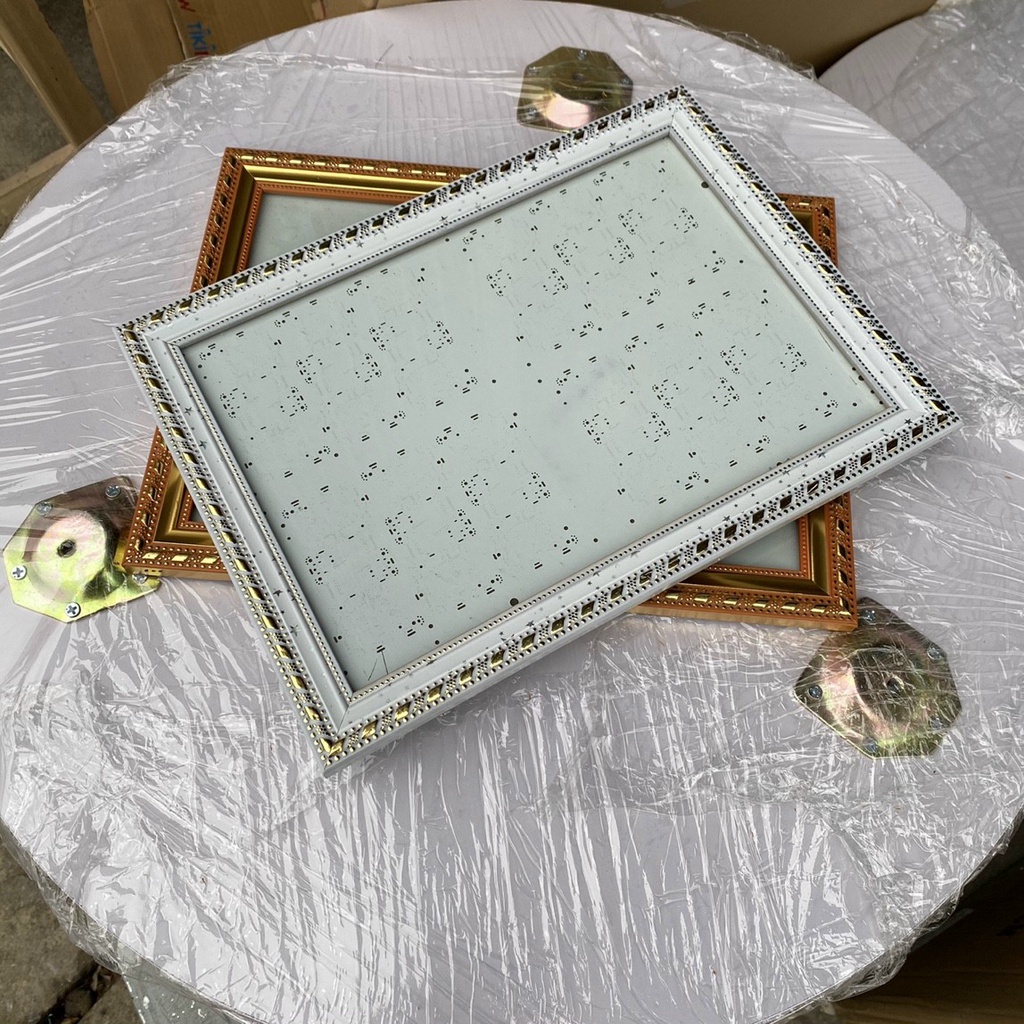 Khung ảnh ,khung bằng khen trang trí đẹp viền trắng, viền vàng 21x30 cm