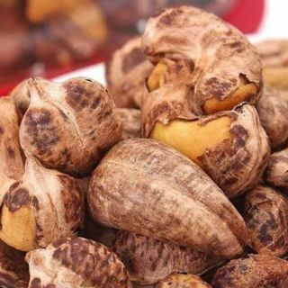 Điều nguyên hạt sấy Bình Phước.