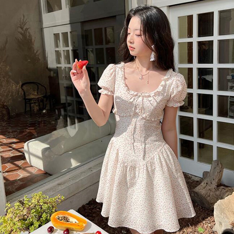 COZOK Đầm Tay Ngắn Dáng Ôm Họa Tiết Hoa Phối Dây Buộc Rỗng Cá Tính