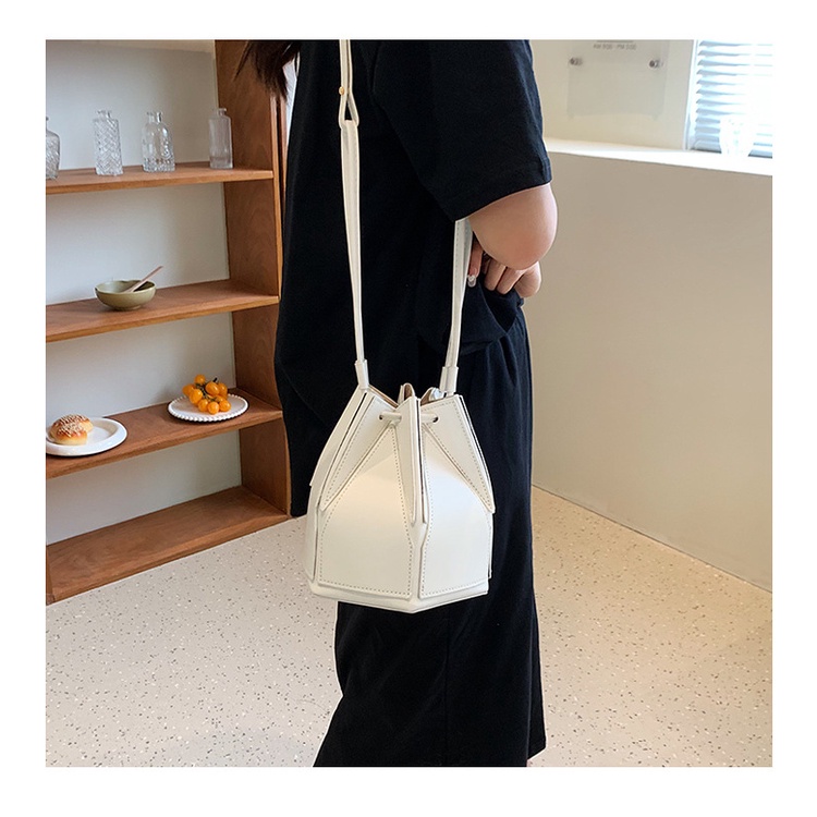 Túi đeo chéo JASMIN NOIR da PU thiết kế đơn giản cho nữ