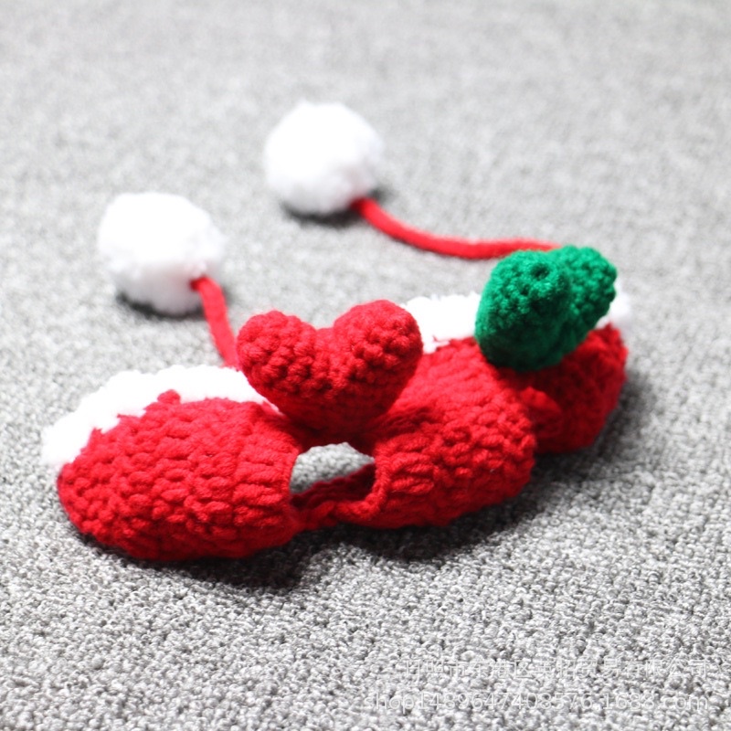 Mũ trái tim xanh đỏ giáng sinh cho thú cưng