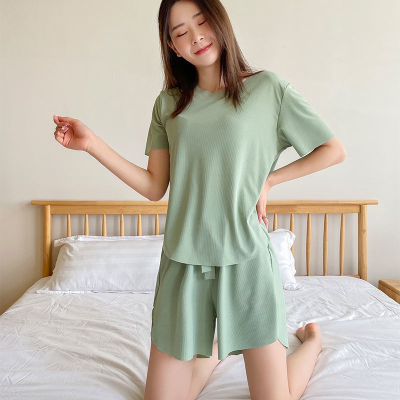 Bộ Đồ Ngủ Vải Lụa Lạnh Mềm Dáng Rộng Thời Trang Mùa Hè Cho Nữ | BigBuy360 - bigbuy360.vn