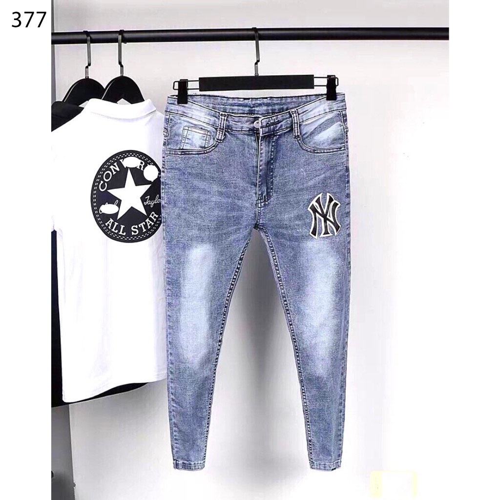 Quần jean nam dài, quần bò nam màu xanh phối logo đẹp chất co dãn thoải mái hàng y hình