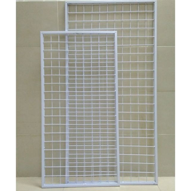 Khung lưới 0.6x1.2m và 20 móc treo