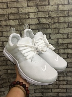 Giày presto white