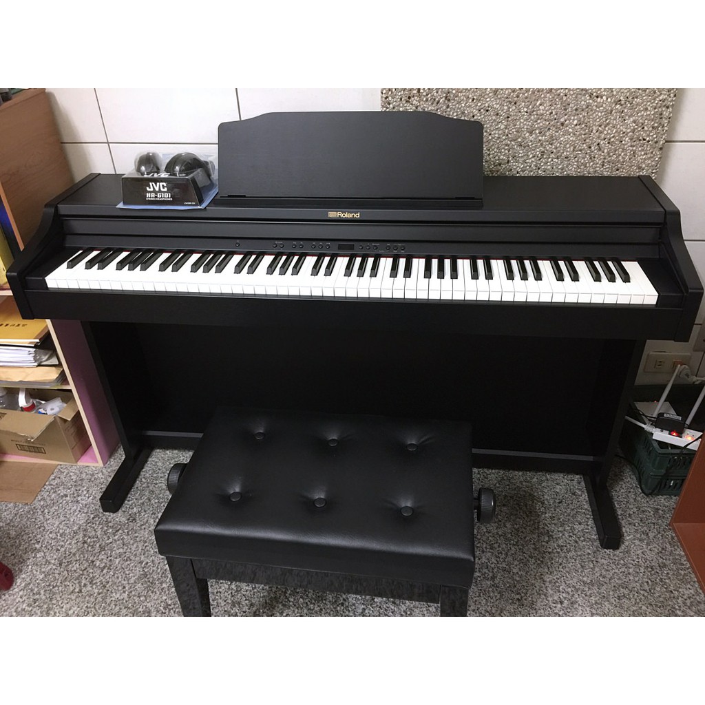 Đàn piano điện Roland RP302