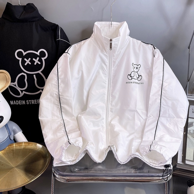 Áo Khoác Dù nữ 2 Lớp Cổ Trụ Tay Chun_Áo In Hình Gấu Trước Và Sau_Chất Dù Sịn Nhập QC Thoáng Không Bí Hơi_AK60