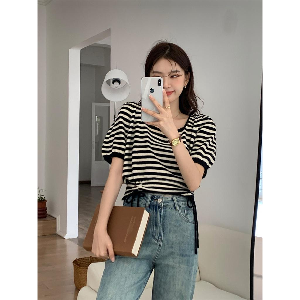 Áo Sweater Cổ Vuông Tay Phồng Họa Tiết Kẻ Sọc Phối Dây Rút Thời Trang Hàn Quốc 64087