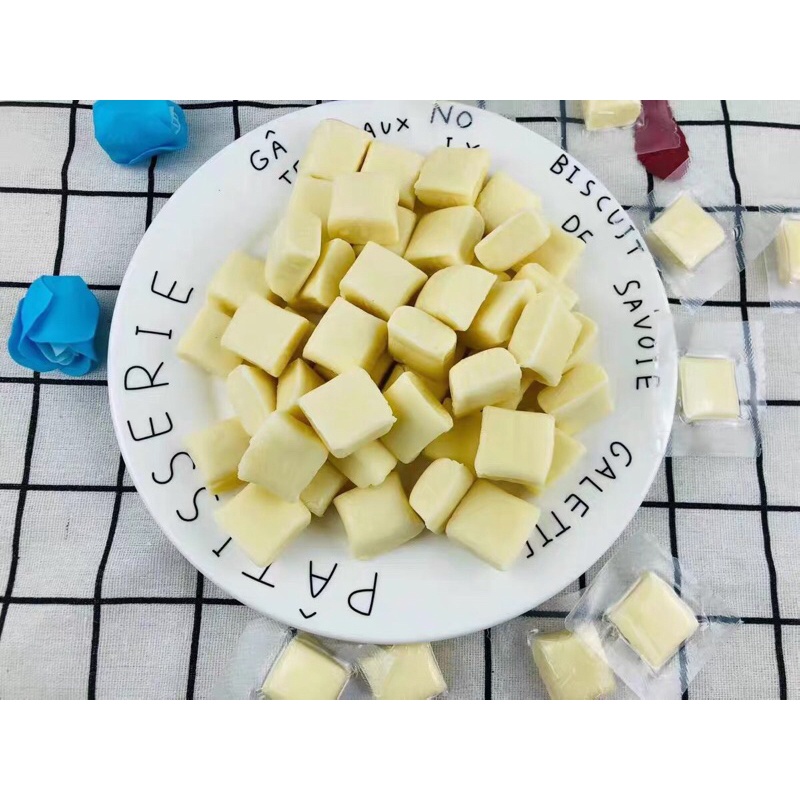 Cheese Phô mai viên mềm việt quất ,sữa bò cho hamster
