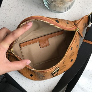 Túi bao tử đeo chéo MCM