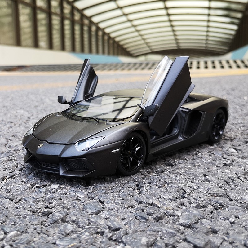 Mô hình xe Lamborghini Aventador LP700 1:24 Welly