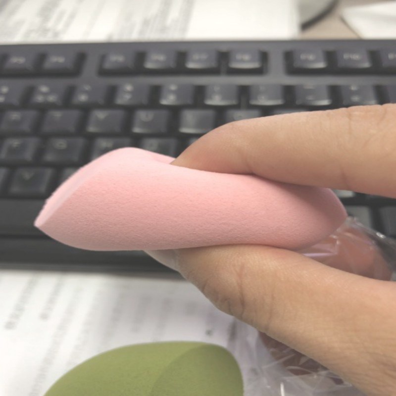 Mút Trang Điểm Hình Quả Ô Liu