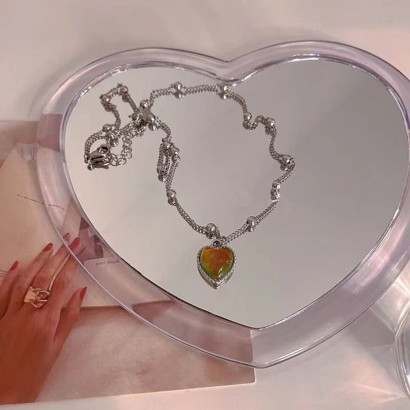 Tiktok Vòng Tay Thép Titan Mặt Hình Trái Tim Nhiệt Kế Màu Bạc Phong Cách Mới Nhất Cho Nữ