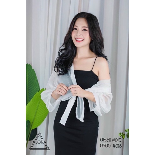 Áo khoác voan đi biển ,đầm body 2 dây